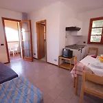 Hotel apartamentowy Il Gabbiano Azzurro 4*
