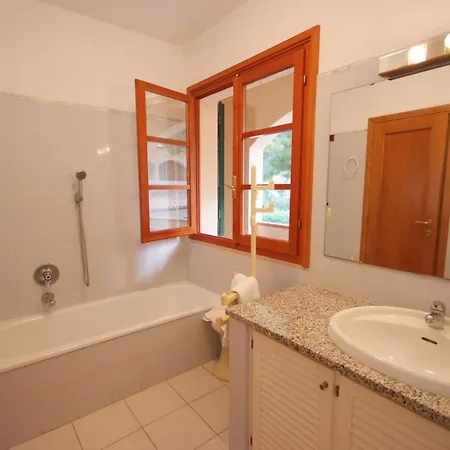 Hotel apartamentowy Il Gabbiano Azzurro 4*