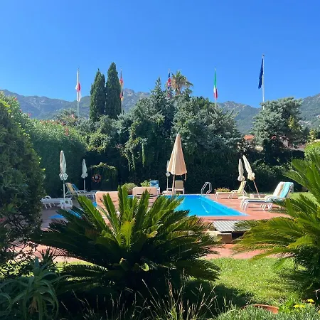 Il Gabbiano Azzurro Hotel apartamentowy 4*